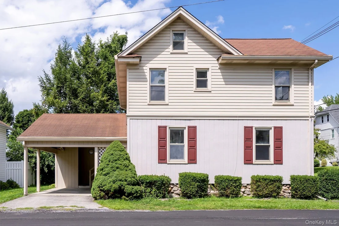 Photo of 7 Maple Avenue