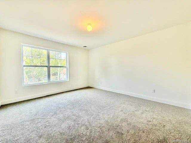 Photo of 120 River Road