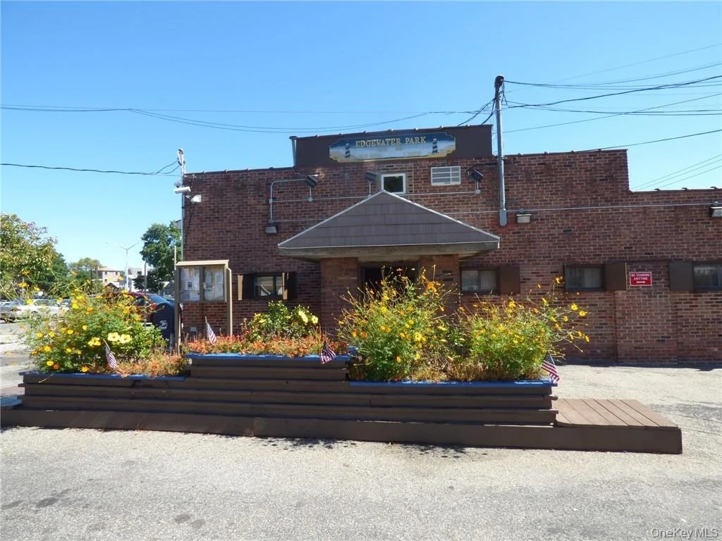 Photo of Unit D at 178D Edgewater Park