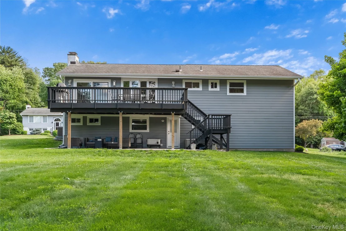 Photo of 224 Willow Drive