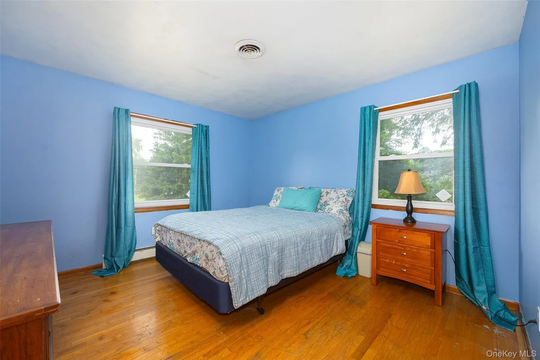 Photo of 2 Lawrence Road