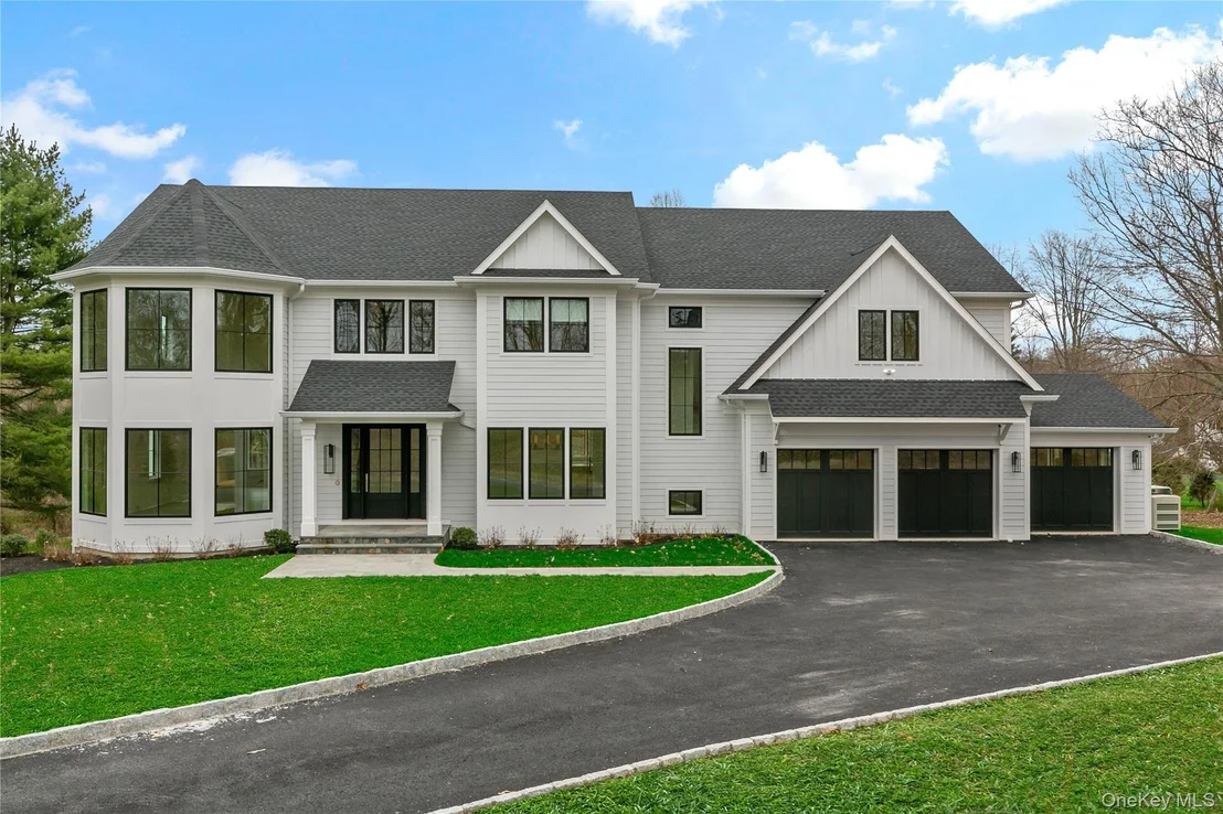 Photo of 115 Old Roaring Brook Road