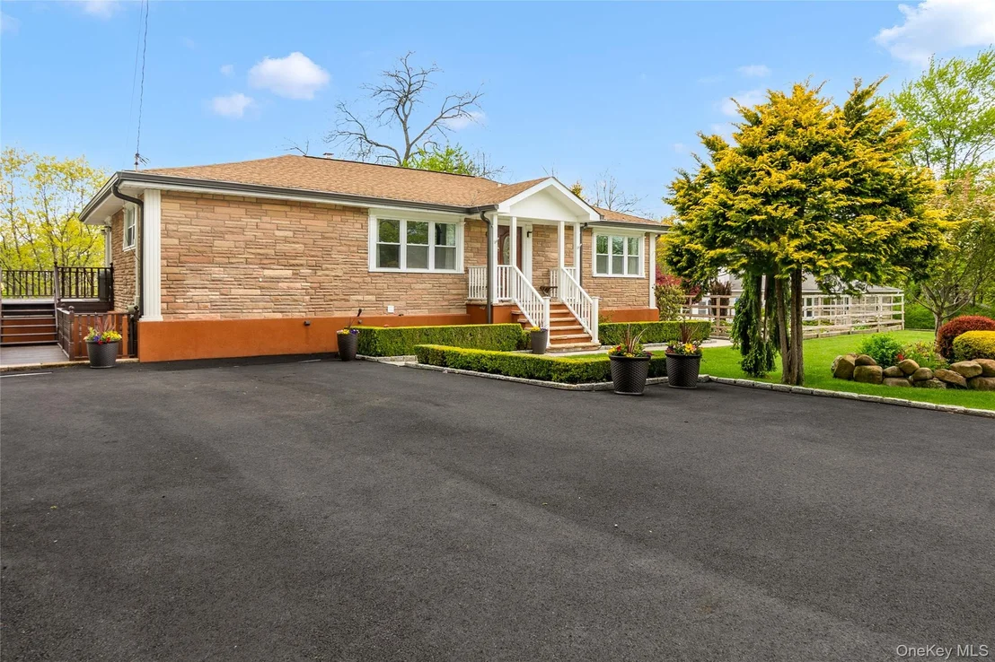 Photo of 153 Kentview Drive