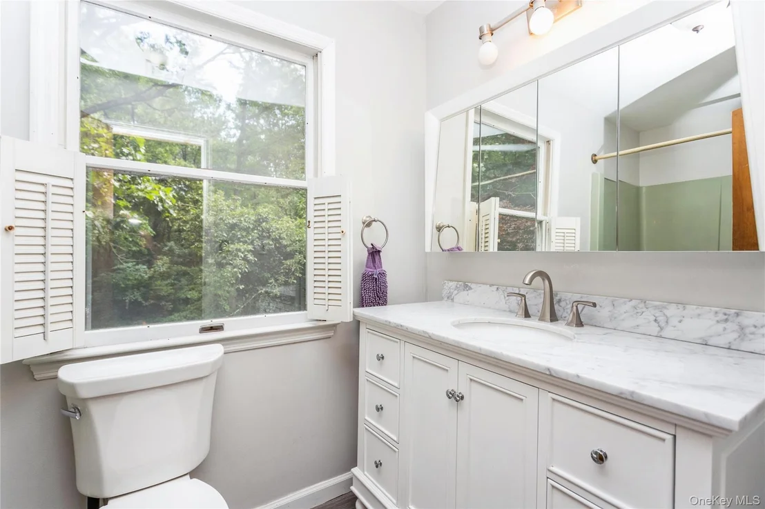 Photo of 324 Garrison Woods Lane