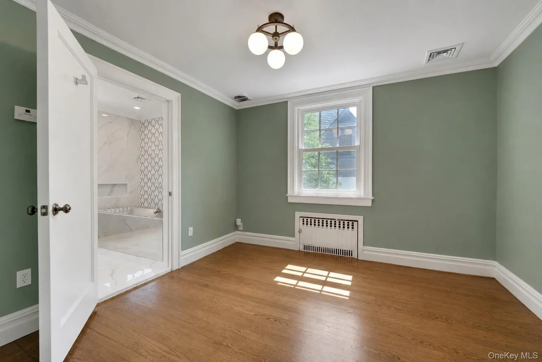 Photo of 514 Esplanade