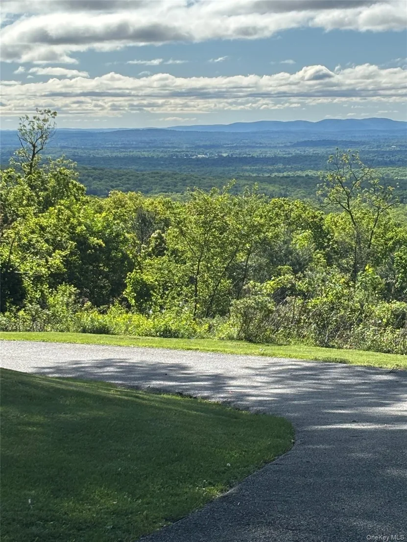 Photo of 3861 State Route 52
