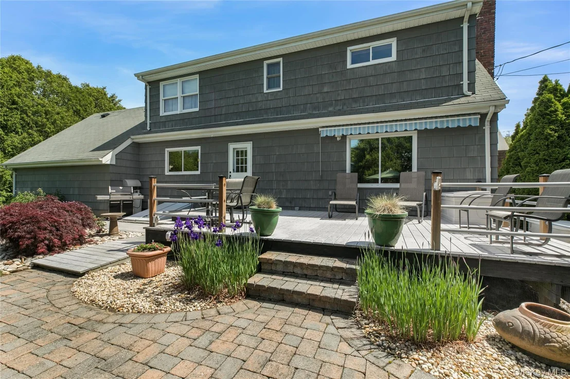 Photo of 450 Maple Lane