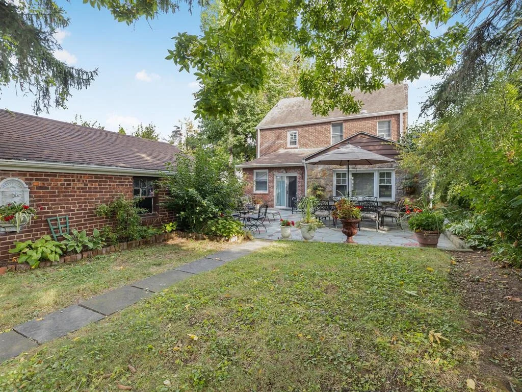 Photo of 65 Minerva Drive