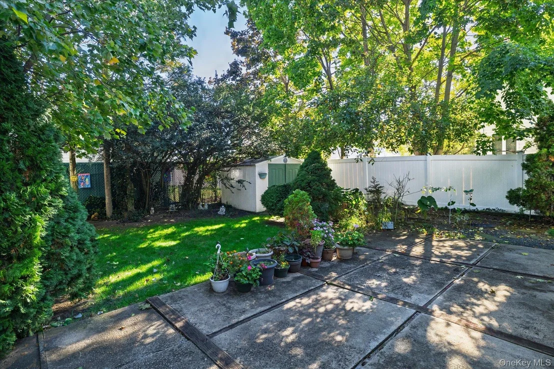 Photo of 2887 Stevens Street