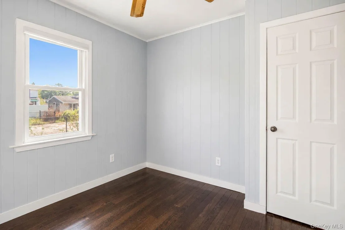 Photo of 115 Chapel Avenue