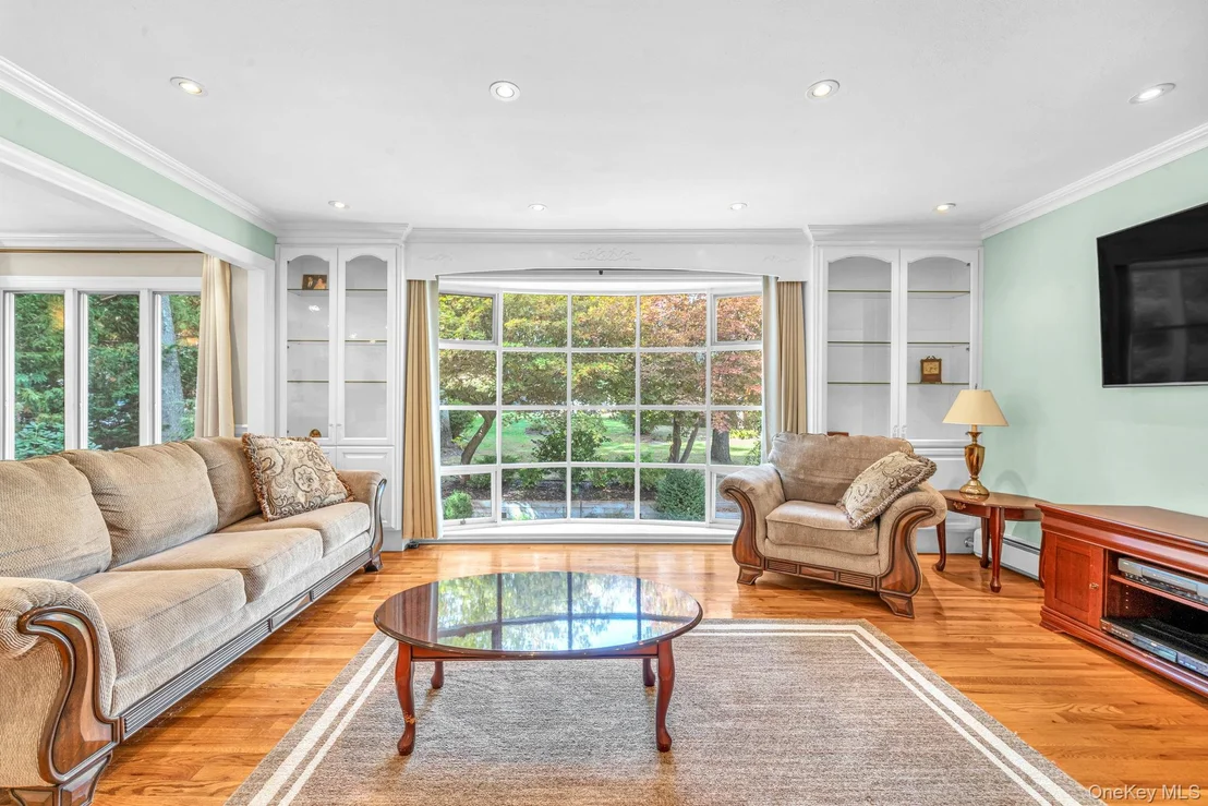 Photo of 6 Wyandanch Boulevard