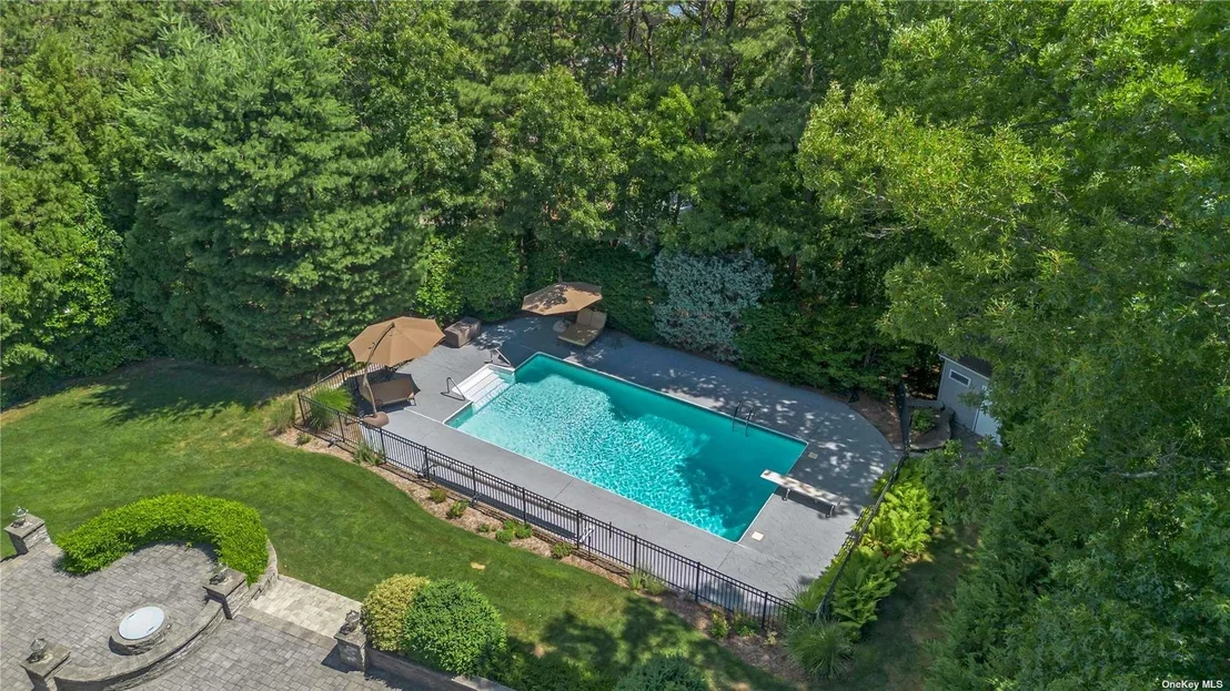 Photo of 7 Pine Ridge Drive