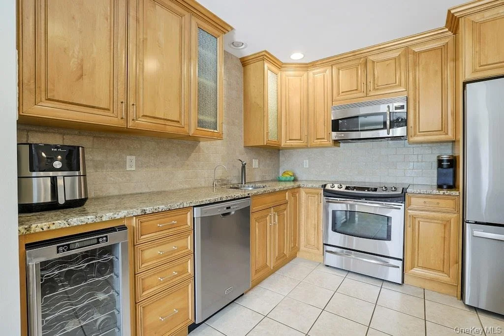 Photo of 1303 Regent Drive