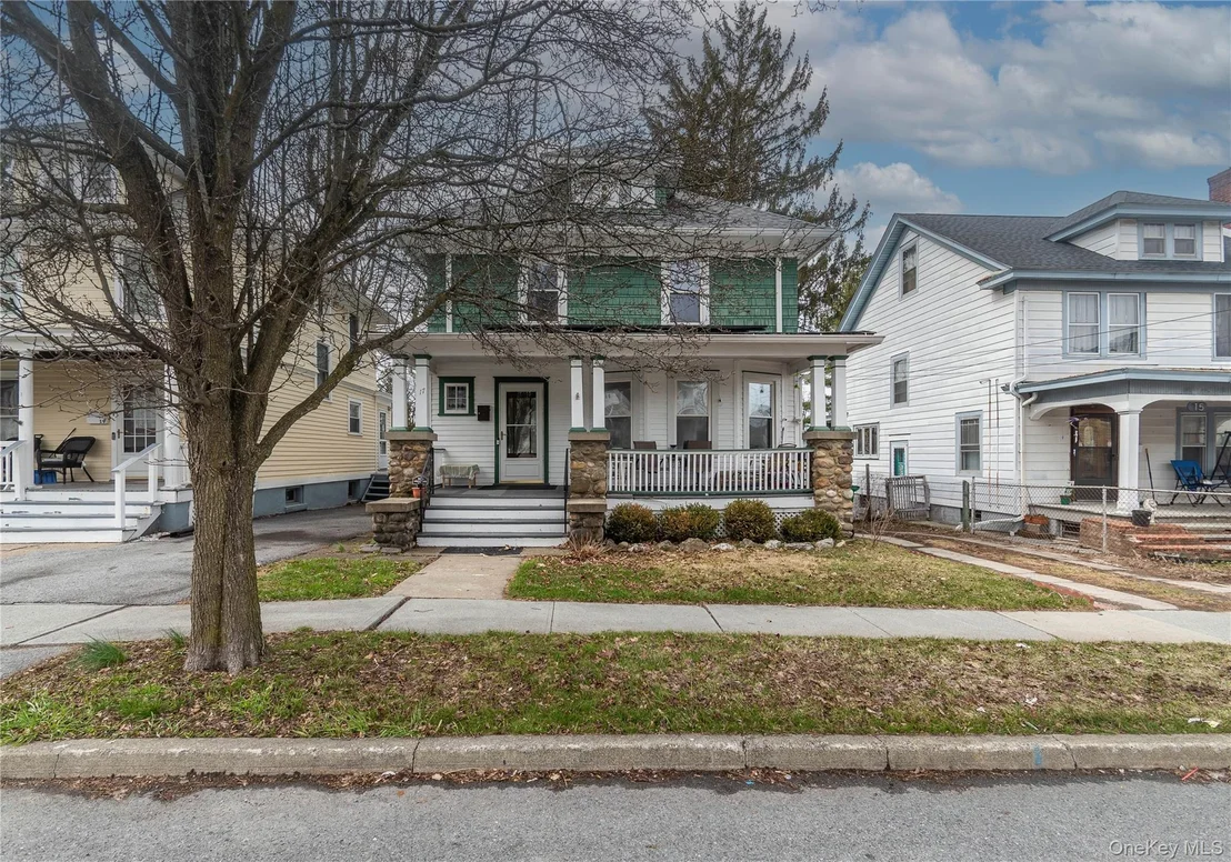 Photo of 17 Streit Avenue