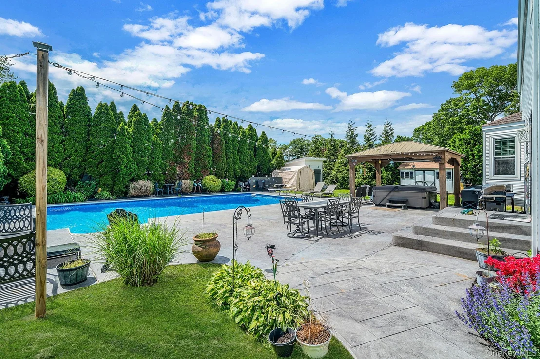 Photo of 4 Sharon Drive