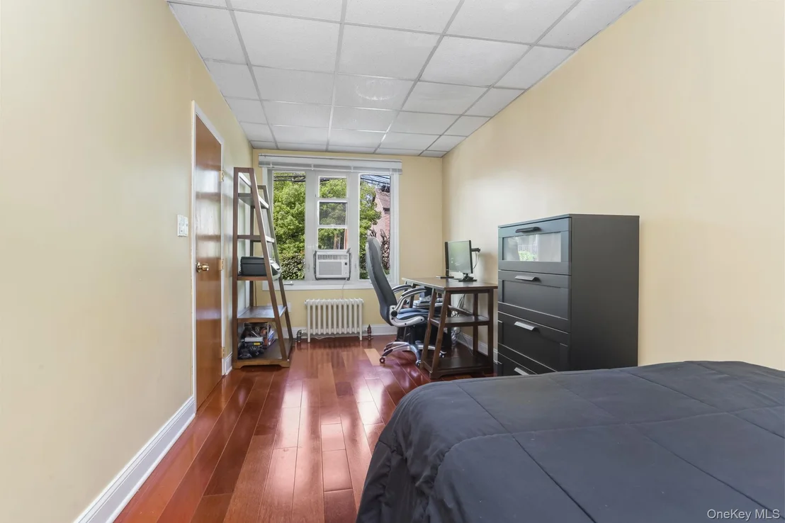 Photo of 210 Buttrick Avenue