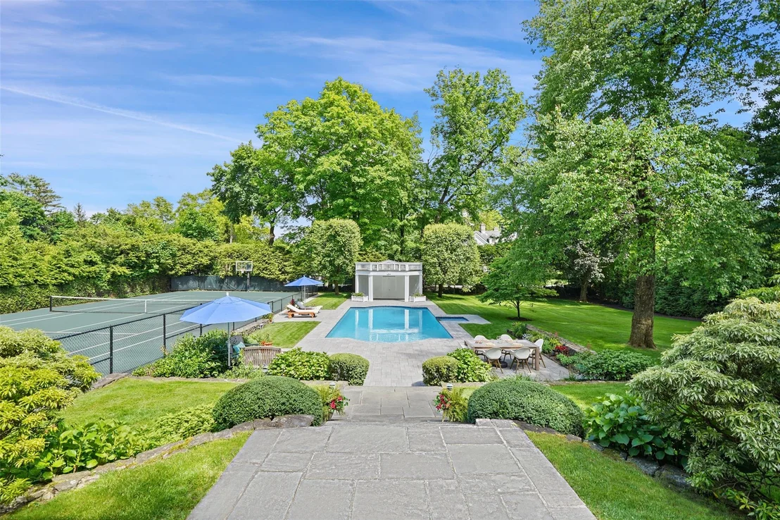 Photo of 45 Forest Avenue