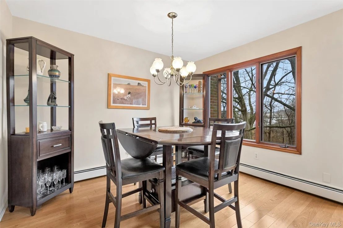 Photo of 806 Eagle Bay Drive