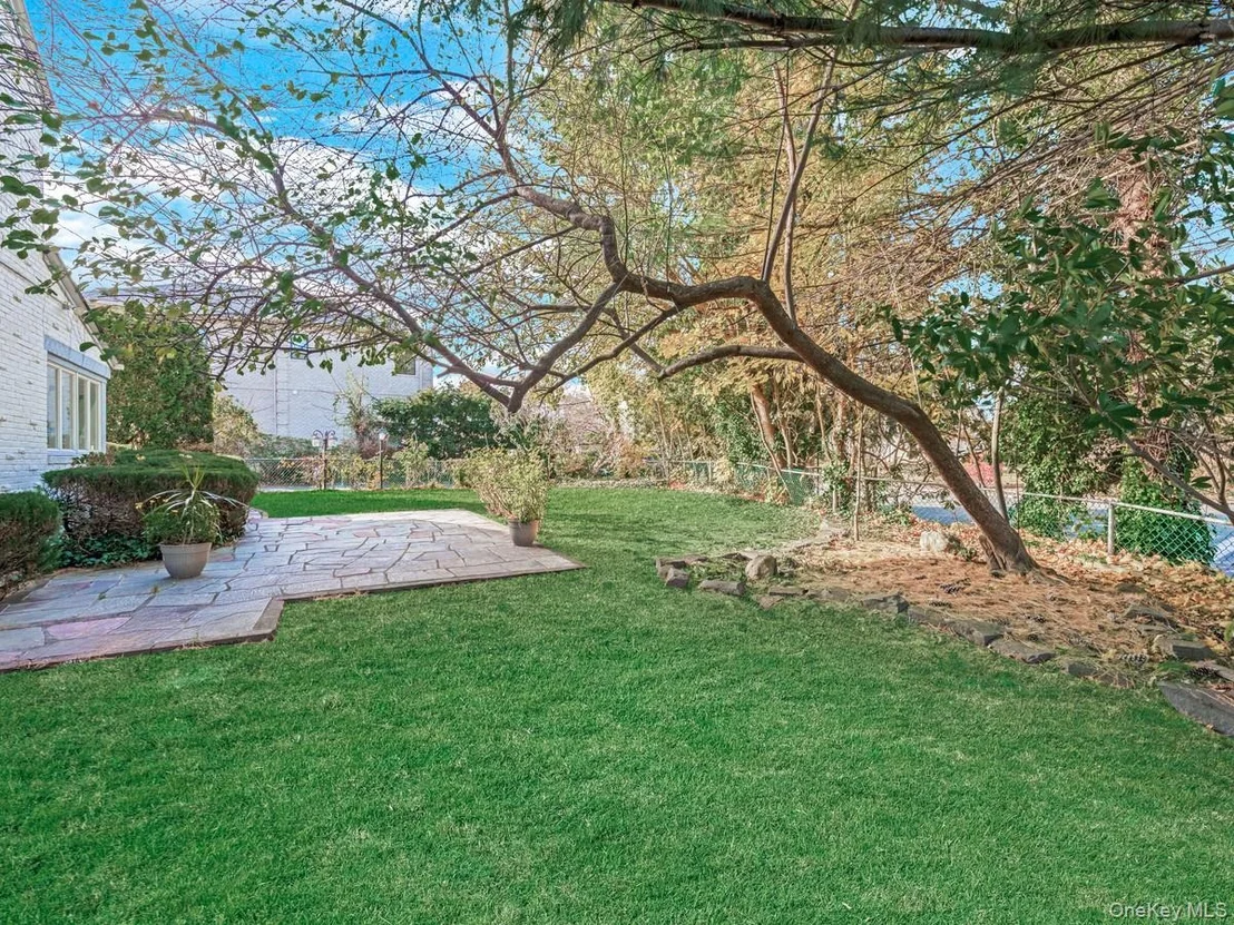 Photo of 14 Nirvana Avenue