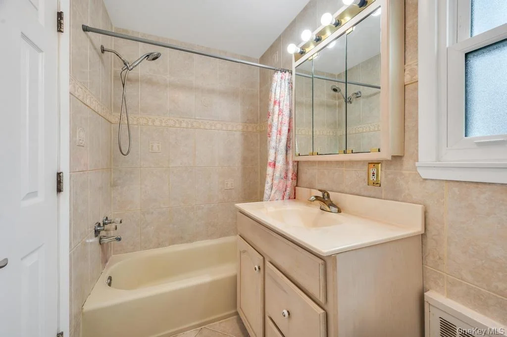 Photo of 32 Beverly Street