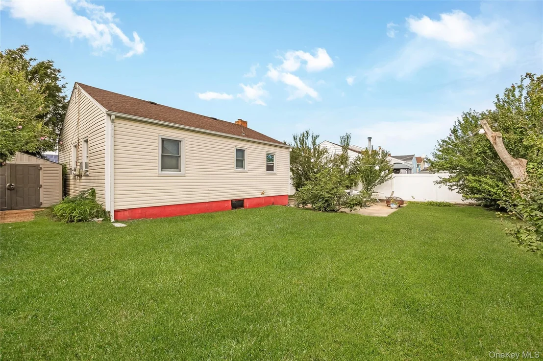 Photo of 19 Rainbow Lane