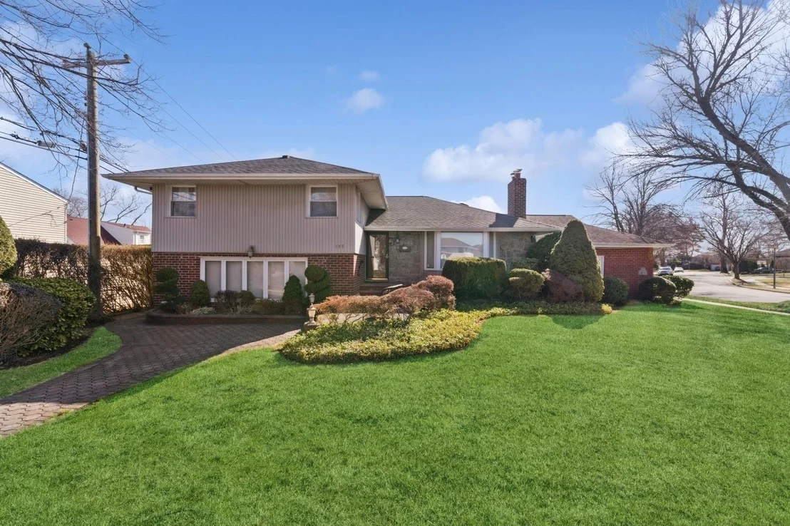 Photo of 105 Kate Drive