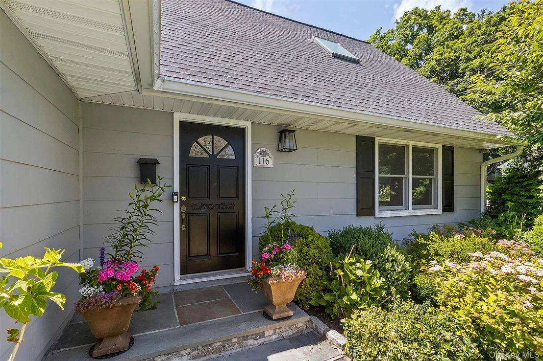 Photo of 116 Huntley Drive