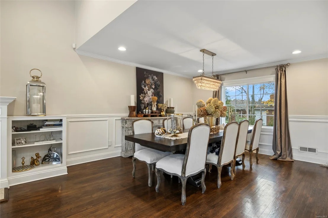 Photo of 25 Saratoga Drive