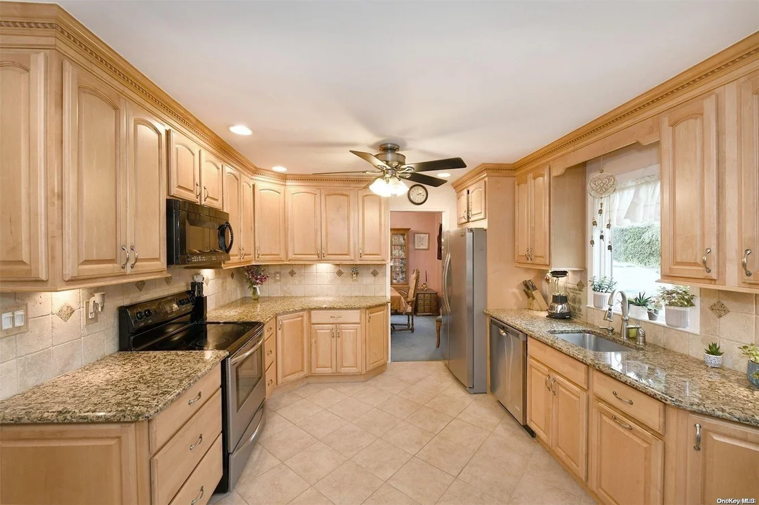 Photo of 21 Colgate Drive