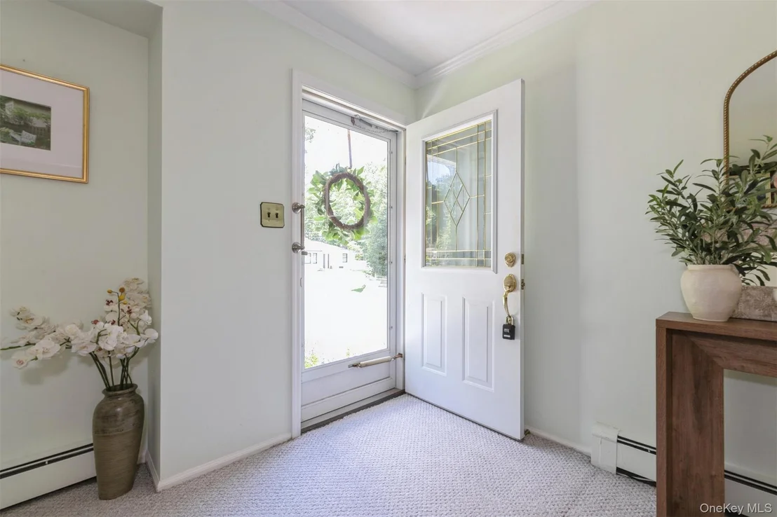 Photo of 42 Summit Drive