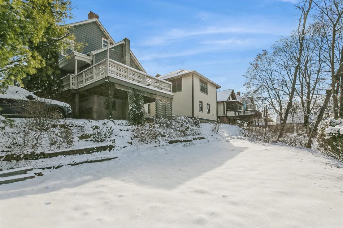 Photo of 9 Dutchess Terrace