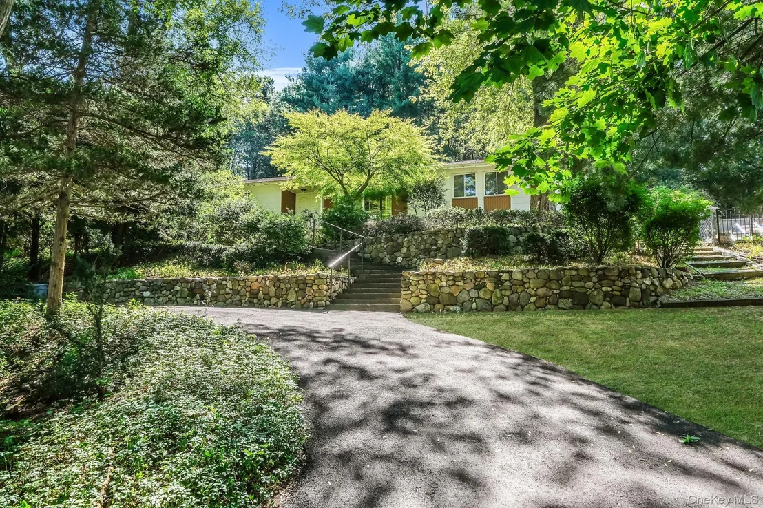 Photo of 10 McArthur Lane