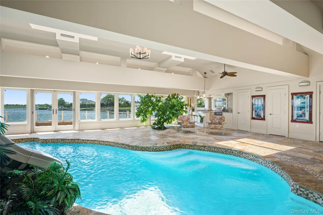 Photo of 1101 Harbor Road