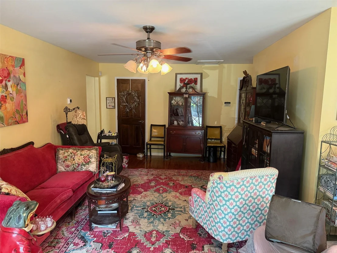 Photo of Unit A at 600 Commons Way