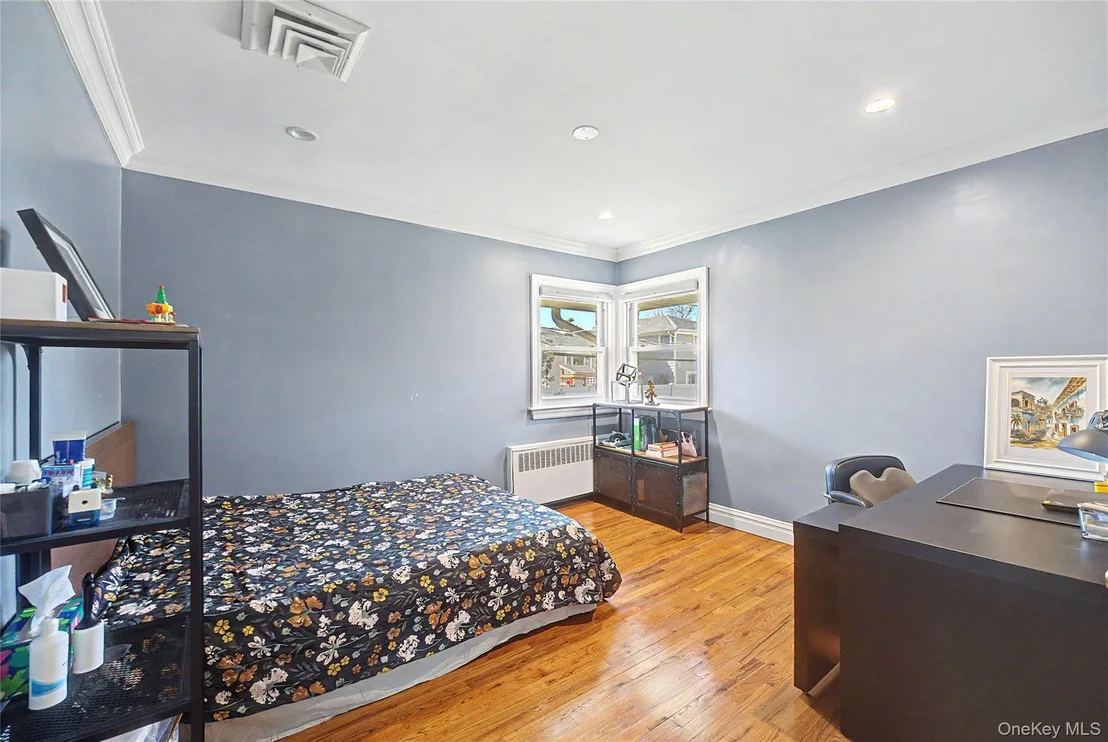 Photo of 31 Edgemere Drive