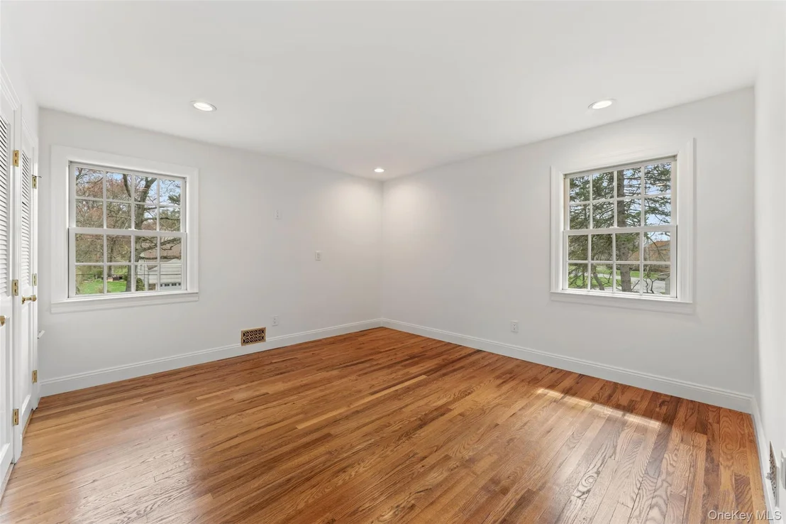 Photo of 10 Cherry Lane