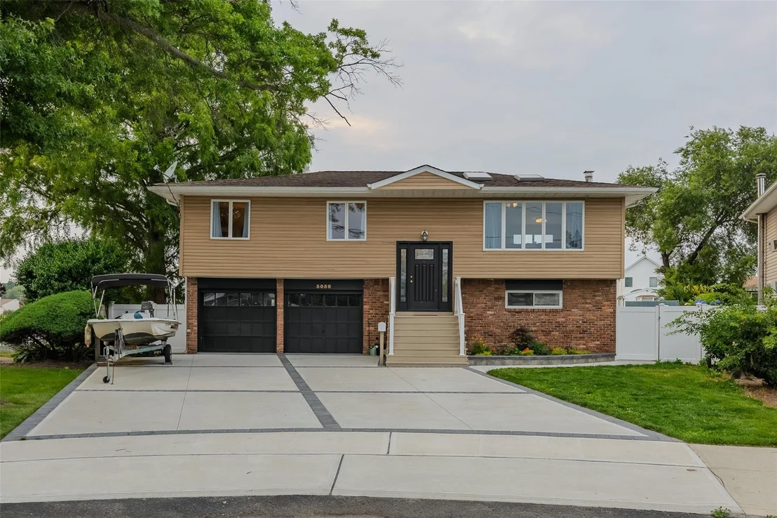 Photo of 3056 Ann Street
