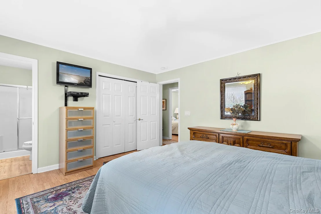 Photo of 17 Cove View Road