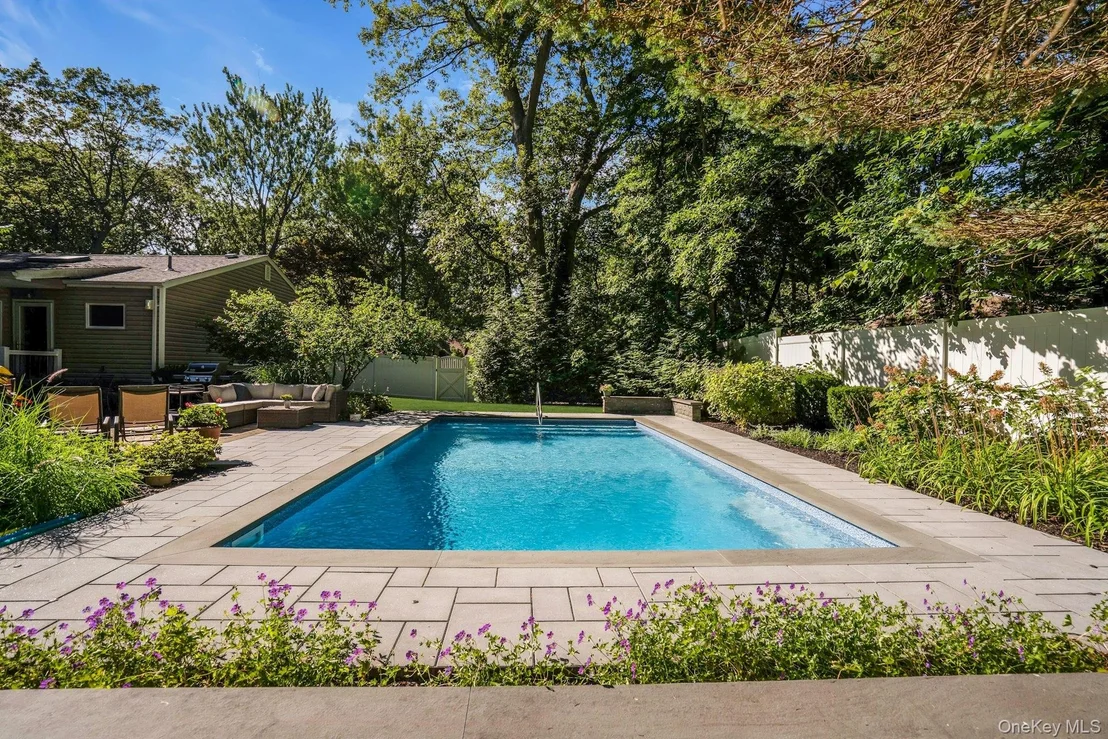 Photo of 48 Randolph Drive
