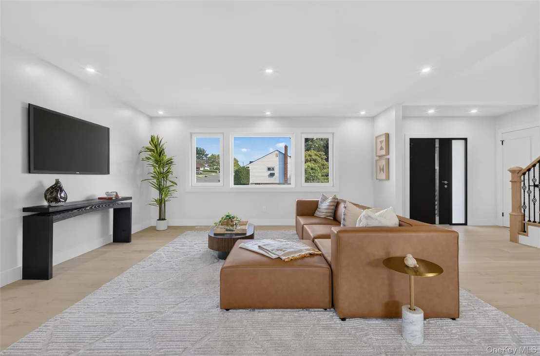 Photo of 2 Lee Place