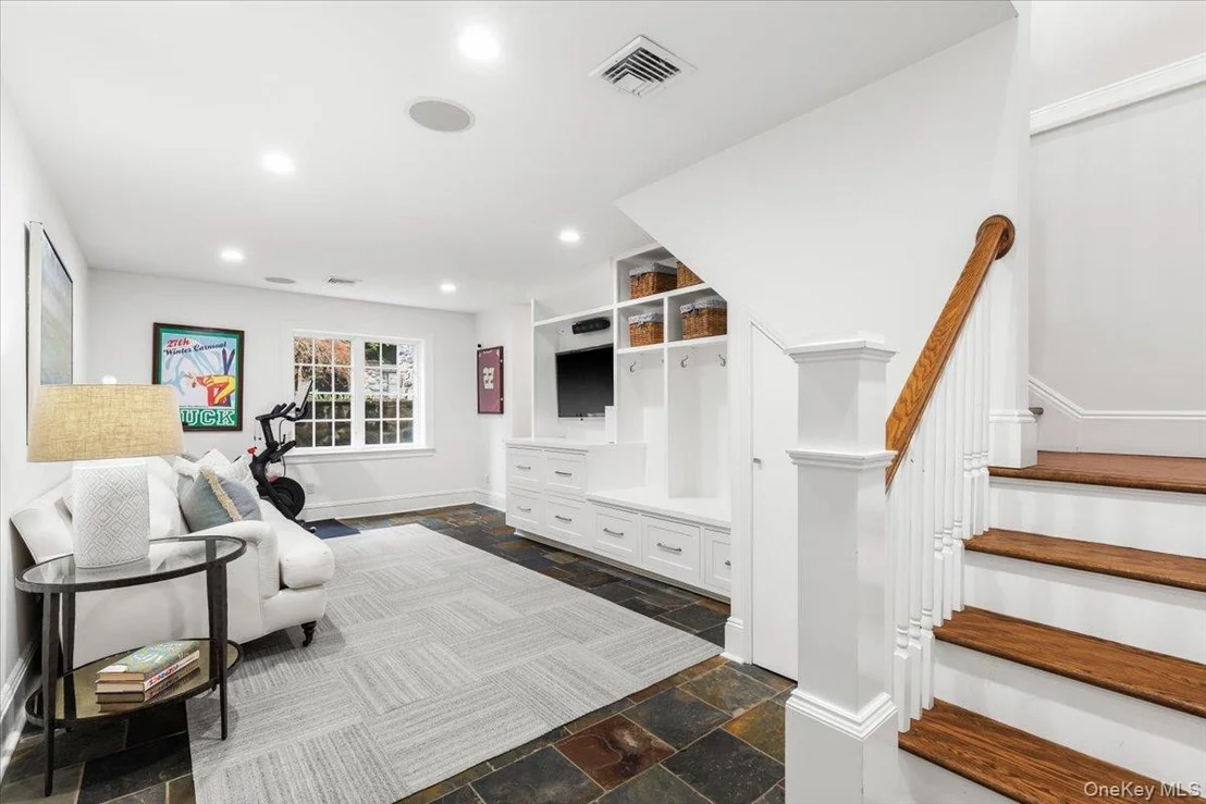 Photo of 30 Lindbergh Avenue