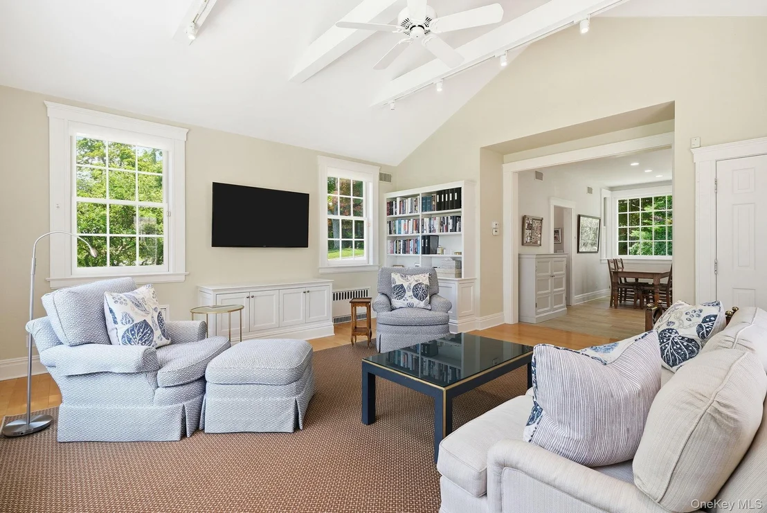 Photo of 455 Polly Park Road