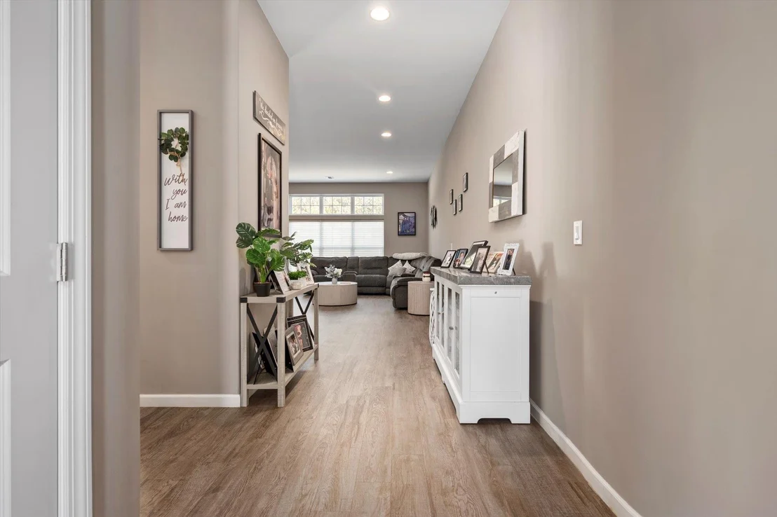 Photo of 15 Pondview Circle
