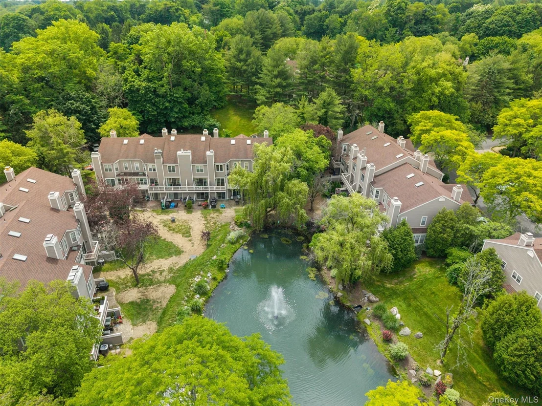 Photo of 611 Pondside Drive