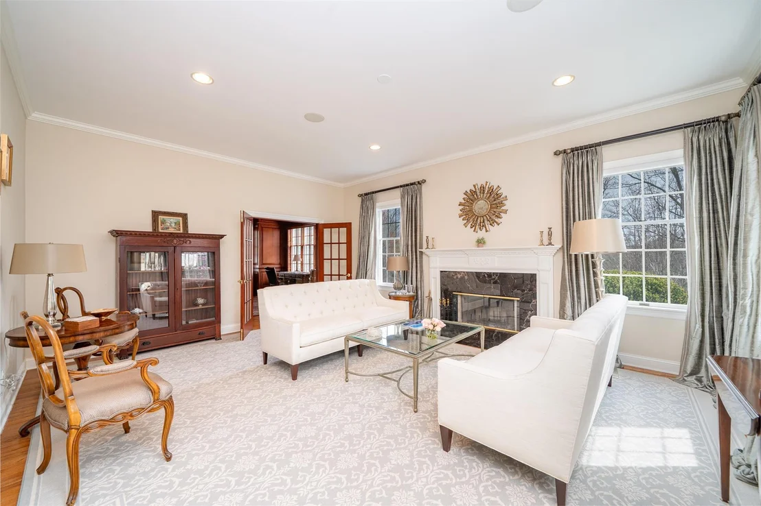 Photo of 8 Turtleback Way