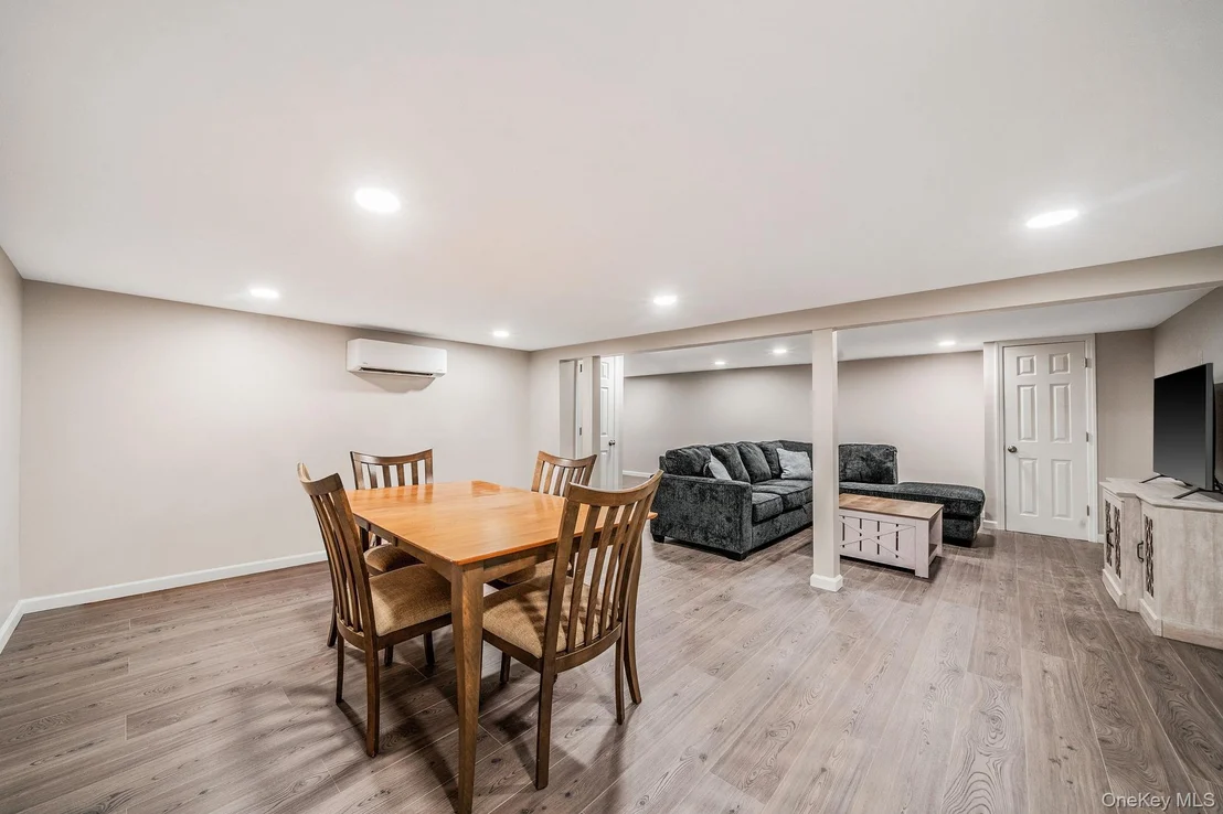 Photo of 31 Dillon Drive