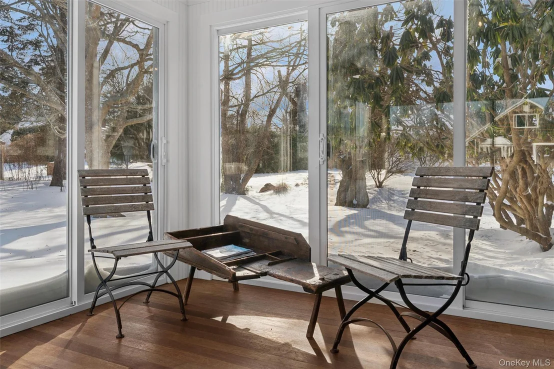 Photo of 350 Soundview Road