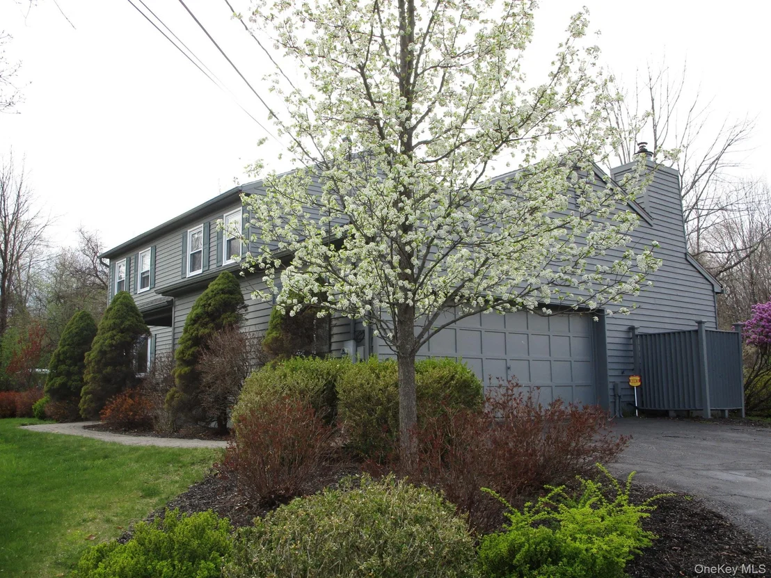 Photo of 180 Ridge Drive