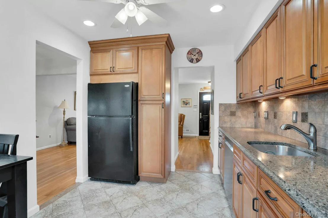 Photo of 43 Genesee Drive