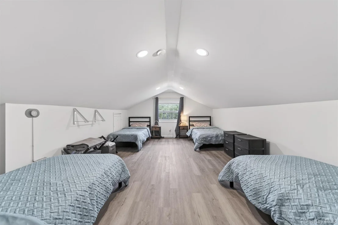 Photo of 86 Beaver Brook Road